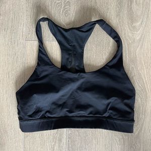 Black Lululemon sports bra